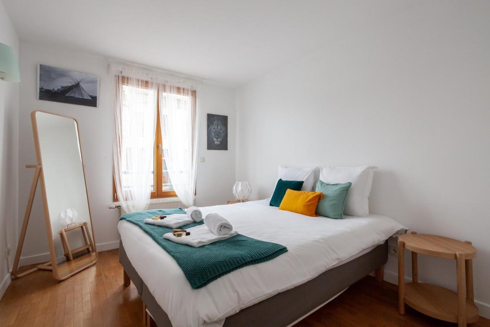 דירות ליון Spacious 1Br | Near City Center & Baby-Friendly! מראה חיצוני תמונה